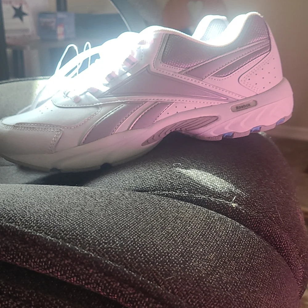 White blue and silver Reebok walking shoes size 8 NWT - Picture 2 of 3